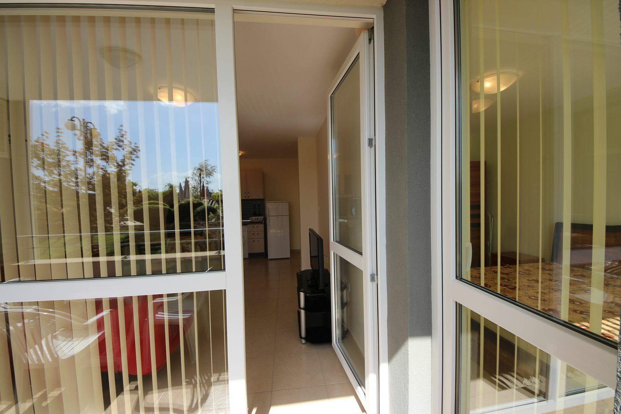 Menada Butterfly Apartment Sveti Vlas Exterior photo