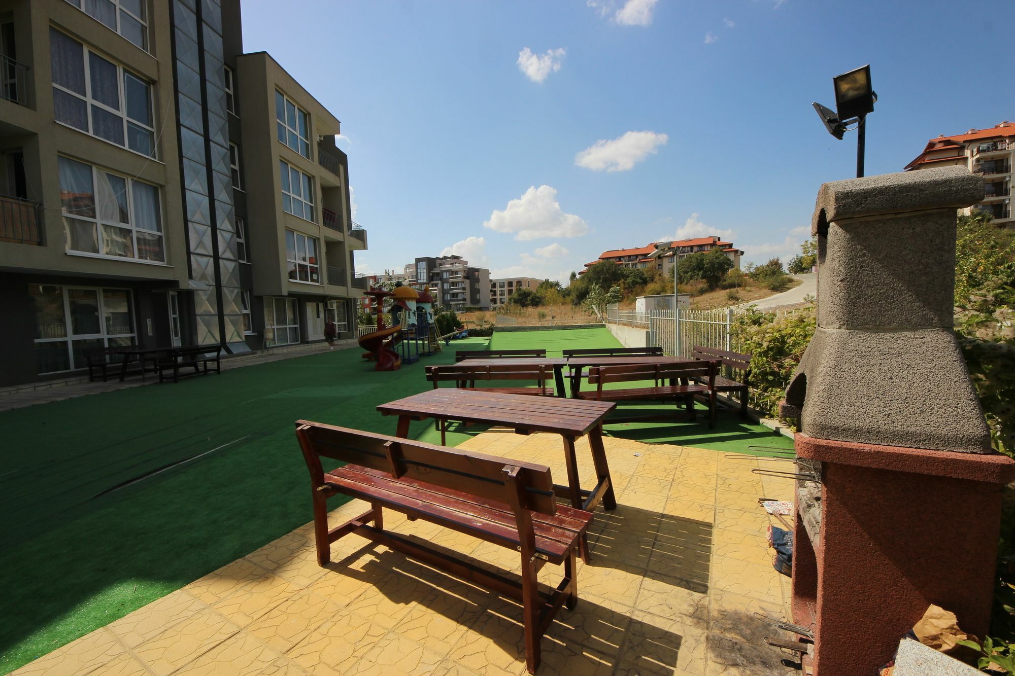 Menada Butterfly Apartment Sveti Vlas Exterior photo
